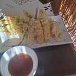 ヤマタくん - 何の魚だろうか？丸々三尾入っていた、キスも。