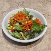 シュタインハウス 銀座店 - ドレッシングが美味い