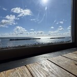 光る海 - 海の見える席