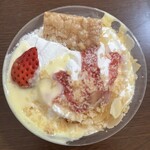 ドンレミーアウトレット - 苺のナポレオンパイ風の中身