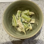 奈良 - 葉ごぼう梅肉和え