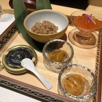 鮨 奏 - 雲丹の食べ比べ