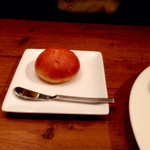 chez le mak - 【初訪問時】自家製パン。これがまたうまいんだー。