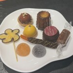 ラトリエ ドゥ ジョエル・ロブション - 