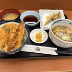 天丼てんや - 料理写真:天丼 小そばセットに、単品でなす天と舞茸天をつけてみた(ﾟдﾟ)ｳﾏｰ