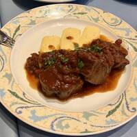トラットリア・イタリア 品川店 - 牛タンの赤ワイン煮込み