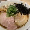 ダシと麺 くじら