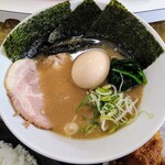 重右衛門 - 味玉らーめん豚骨味噌