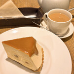 カフェ＆ブックス ビブリオテーク 東京・吉祥寺 - 