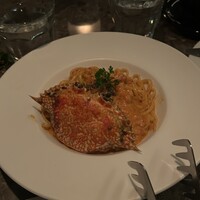 マーサーブランチ テラスハウス - 蟹肉のパスタはしっかり煮込まれていて、肉の塊は見えなかったけれど、その分旨みがすべて麺に染み込んでいるように感じました。