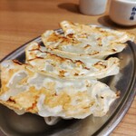 酒場伸輔 山形站前大通店 - 名物 伸輔餃子４個