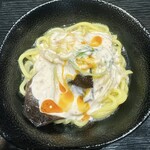 焼肉としゃぶしゃぶ 焼きしゃぶjp - ゴマだれとラー油で担々麺風がおすすめということで、美味しかったです。