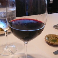 カンパーニュ - 辛口の赤ワイン