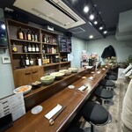 家庭料理とお酒 香の穂 - カウンター席