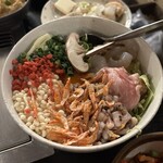 原宿 さくら亭 - ビフォー混ぜ混ぜ