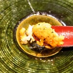 酉囃子 - 余った卵黄にご飯