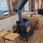 hape - 薪ストーブ