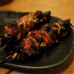 かぶと - 肝焼き（天然＝手前と養殖食べ比べ） 2014.6.2x