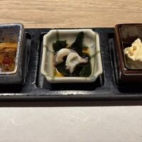 おたる政寿司 銀座 - 小鉢　松前漬・水蛸・湯葉クリームチーズ