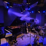 シンジュク・ピット・イン - 