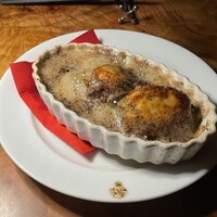 カルネジーオ イースト - 