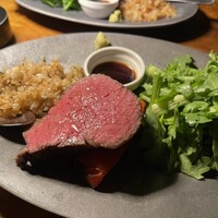 カルネジーオ イースト - 