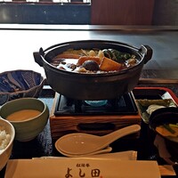 松阪牛 よし田 - 黒毛和牛のすき焼き御膳：1,600円