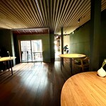 レスピラシオン - 建屋は金沢らしい町屋を改装して趣きのある空間にリノベーション