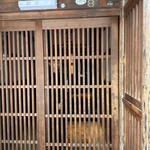 レスピラシオン - 建屋は金沢らしい町屋を改装して趣きのある空間にリノベーション