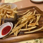 スミヤキ エビス - ポテトフライ