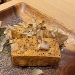 スミヤキ エビス - 名物の厚揚げ