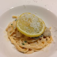 四ツ橋・新町 牡蠣と肉たらしビストロAKIRA - 牡蠣とレモンクリームのパスタ