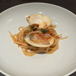Osteria il Mosto - 二見産ハマグリ　トマトソース