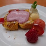 デニーズ - 【ダイヤモンド会員限定特別デザートプレゼント】あまおうのフレンチトースト