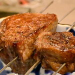 あもん ヨコ - 炉釜焼き塊肉ステーキ