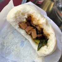 横浜中華街 北京飯店 - 肉まん600円