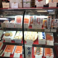 博多料亭 稚加榮 - 明太子商品が店頭で販売されてます