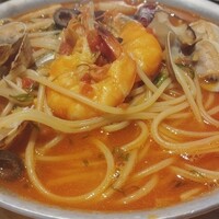 Seafood bar Ermitage 横浜鶴屋町店 - 魚介たっぷり絶望パスタ～アラビアータ風～