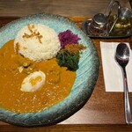 恋とスパイス 新宿中村屋 グランスタ東京店 - 