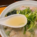 ラーメン 坊也哲 - スープ