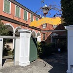 マダム・トキ - 外観