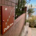 アマルフィイ デラセーラ - 登りきった所からは海が見える♪