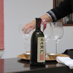 日本料理 TOBIUME - 仁左衛門でもグラスをリンス