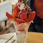 桜林茶寮 - 季節のパフェ