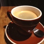 THE ROASTERY BY NOZY COFFEE - キャットストリートに佇むコーヒー専門店。今日はアメリカーノのブラジルのエルマーをロースト(^.^)@表参道 ザ・ロースタリー