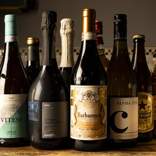 料理を引き立てる多彩なドリンクやデザートプレートをご用意