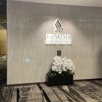 KrisFlyer Gold Lounge-Terminal 3 - 