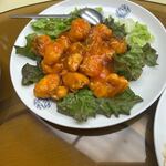 会楽園 - 魚料理はもう一品、白身魚のチリソース煮込みです。