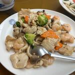 会楽園 - 炒め物は鶏肉と小海老と野菜の炒め物です。