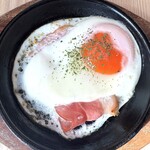 ビーフキッチンスタンド - ベーコンエッグ